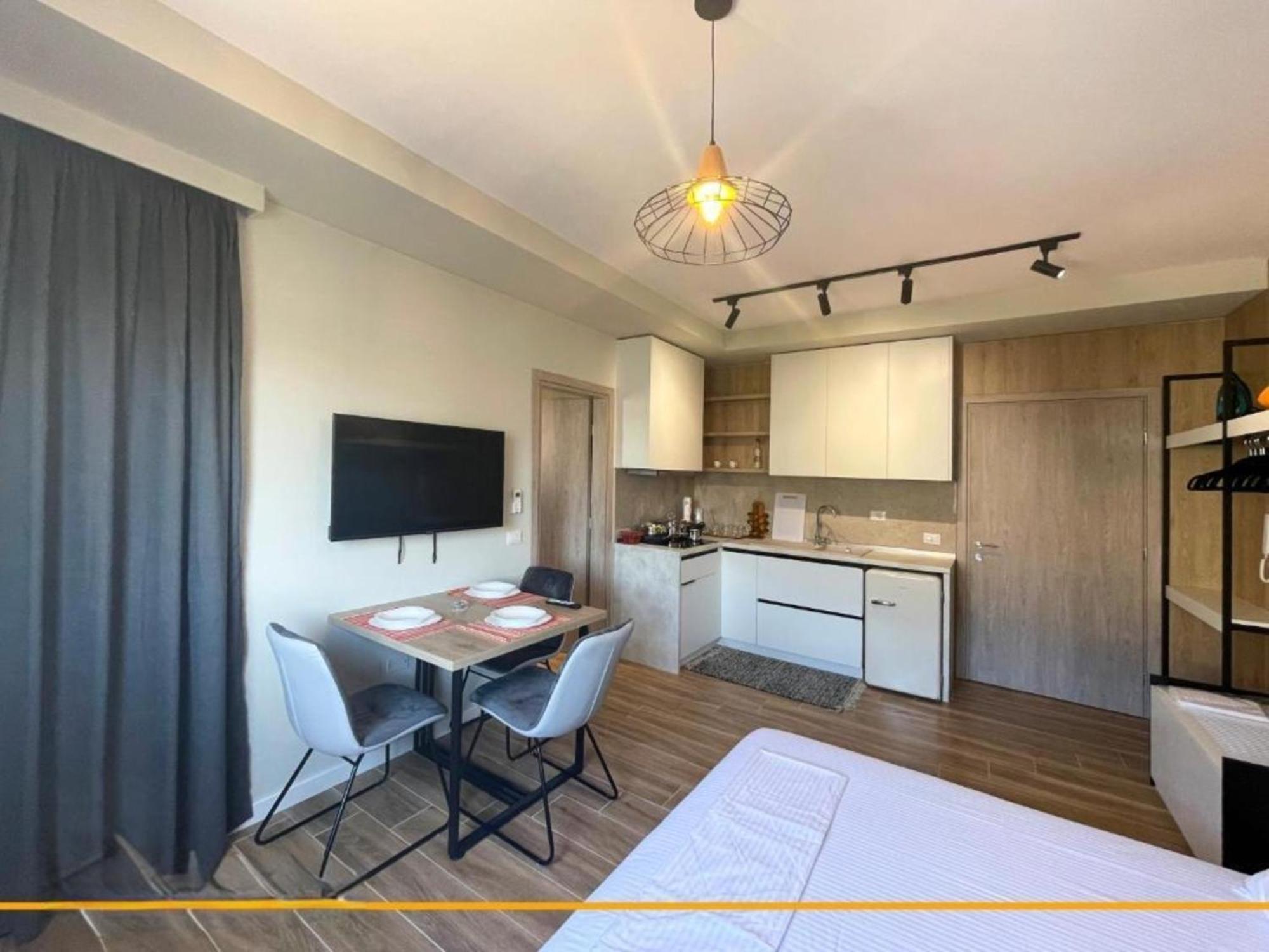 Flori Apartments Sarandë 外观 照片