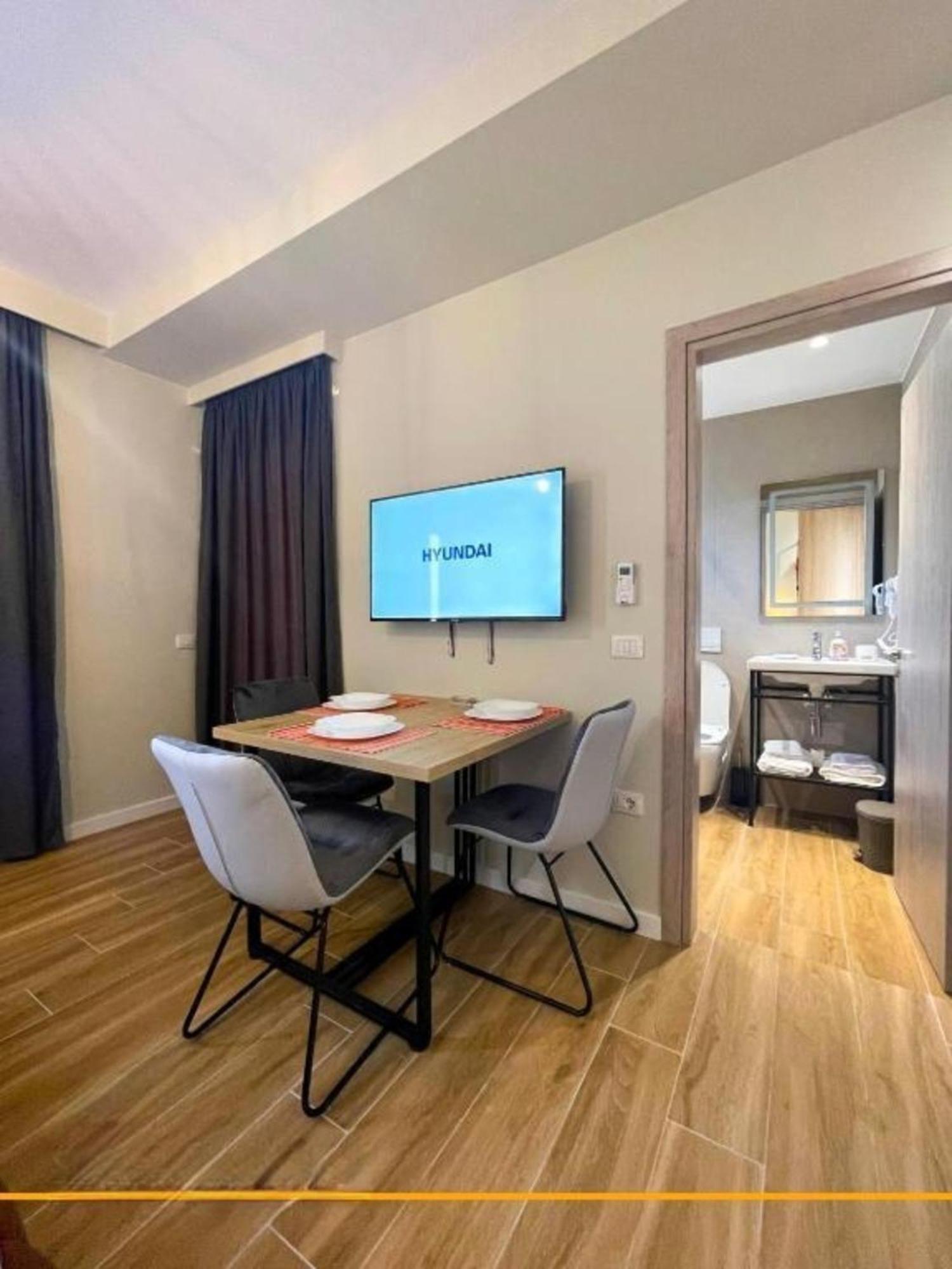 Flori Apartments Sarandë 外观 照片
