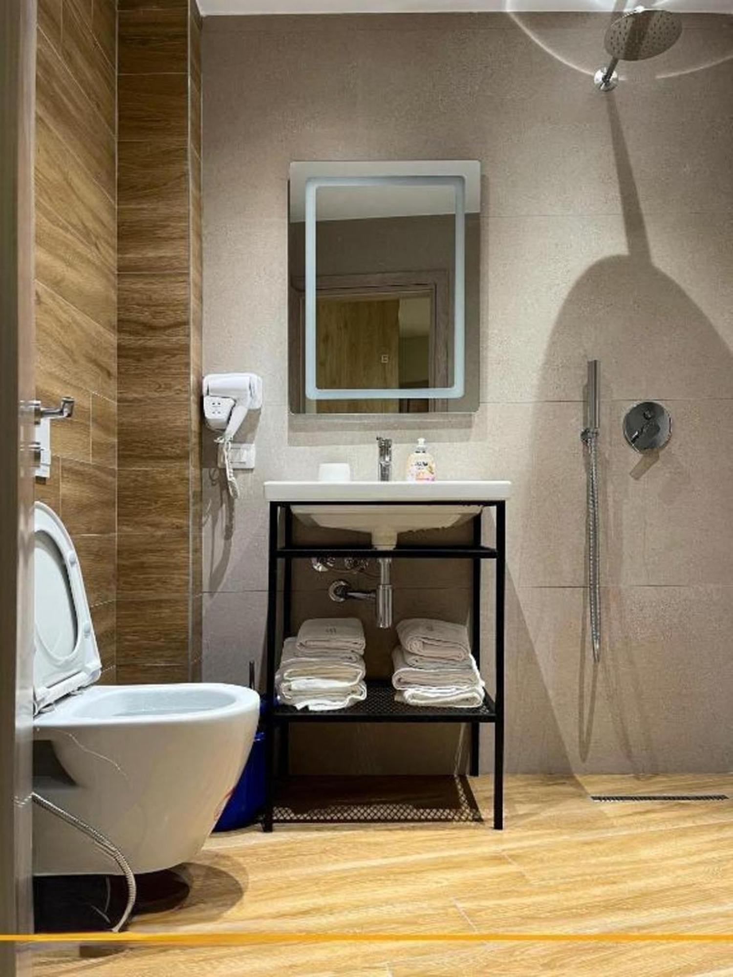 Flori Apartments Sarandë 外观 照片